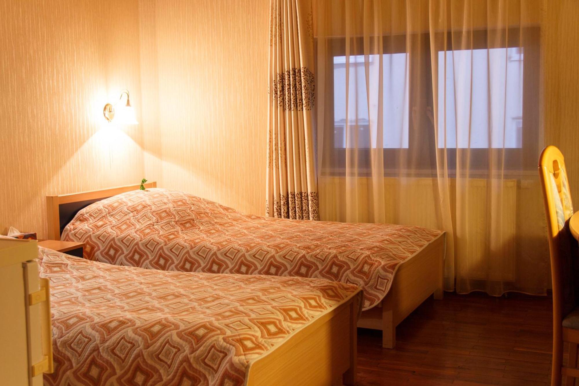 Starye Bendery Hotel Exterior photo